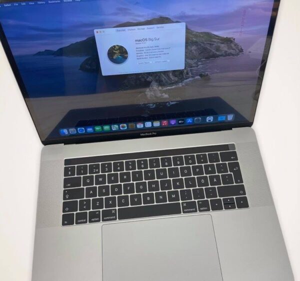 MacBook Pro 15″ 2016 – Core i7/16GB/256GB SSD - Image 2