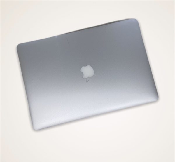 MacBook Pro 15" - Image 3