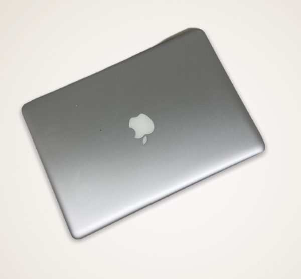 MacBook Pro 13" - Image 3