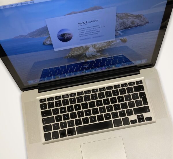 MacBook Pro 15" - Image 2