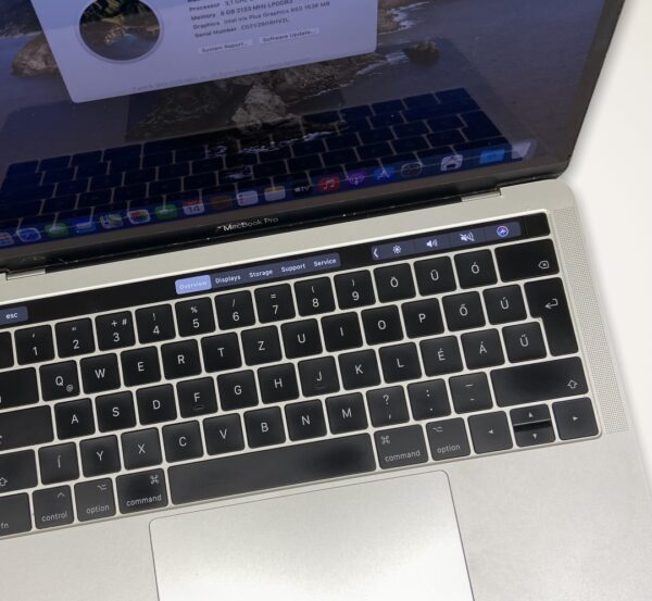 MacBook Pro 13" - Image 2