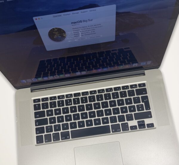 MacBook Pro Retina 15″ - Image 2