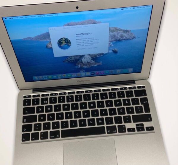 MacBook Air 11" 2014 – Core i5/4GB/128GB SSD - Image 2