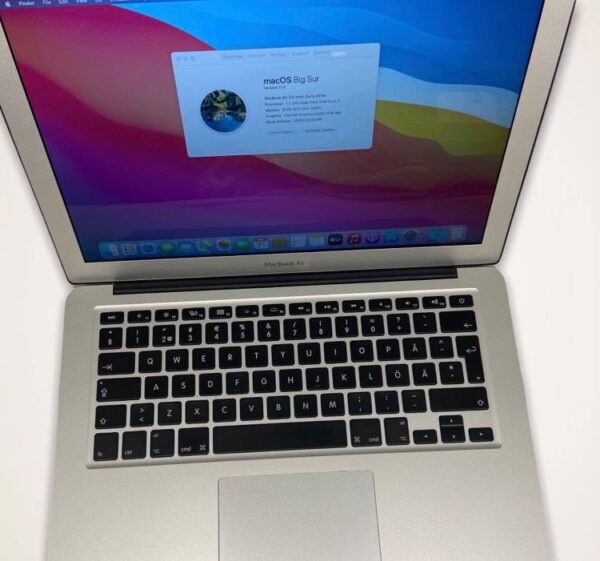 MacBook Air 13″ - Image 2