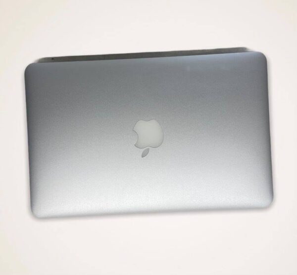 MacBook Air 11″ 2013 – Core i5/4GB/128GB SSD - Image 3