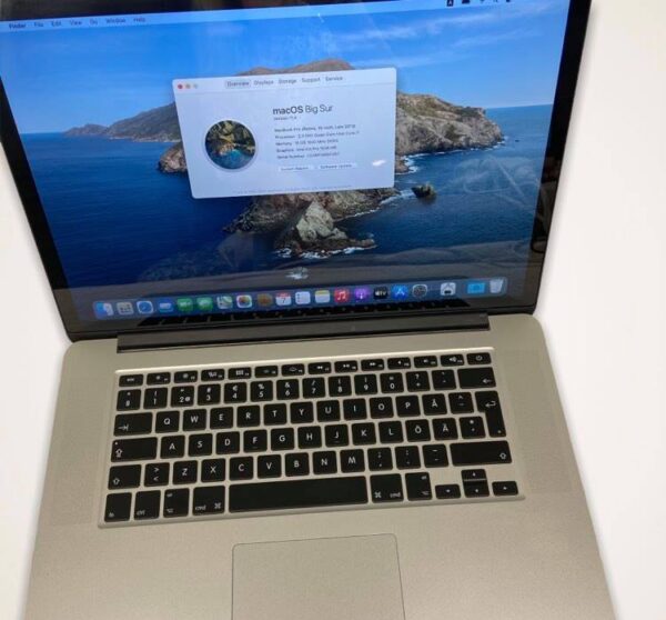 MacBook Pro 15" - Image 2