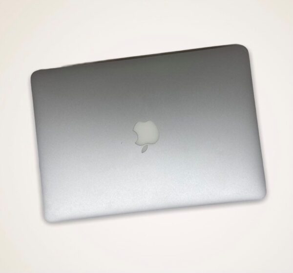 MacBook Air 13″ - Image 3