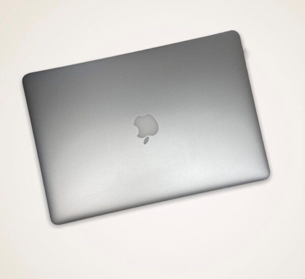 MacBook Pro Retina 15″ - Image 3