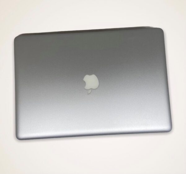 MacBook Pro 15" - Image 3