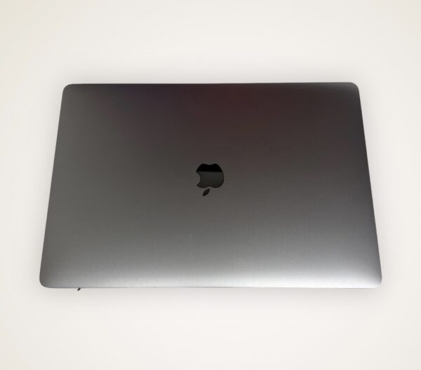 MacBook Pro 15" 2018 – Core i7/16GB/500GB SSD - Image 3