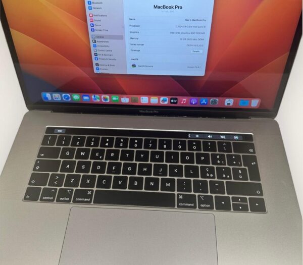 MacBook Pro 15" 2019 – Core i9/16GB/500GB SSD - Image 2