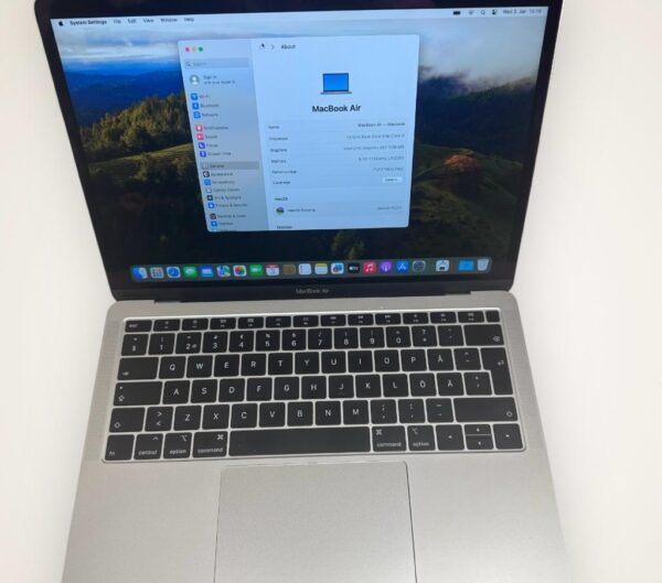 MacBook Air 13″ 2019 – Core i5/8GB/128GB SSD - Image 2