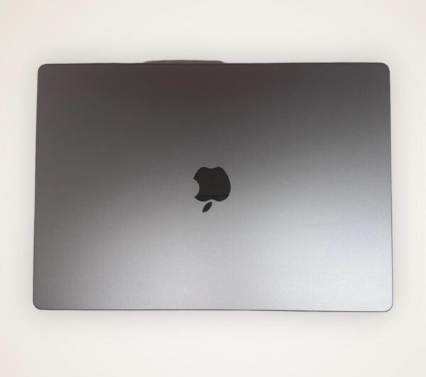 MacBook Pro 16" 2021 – M1/16GB/500GB SSD - Image 3