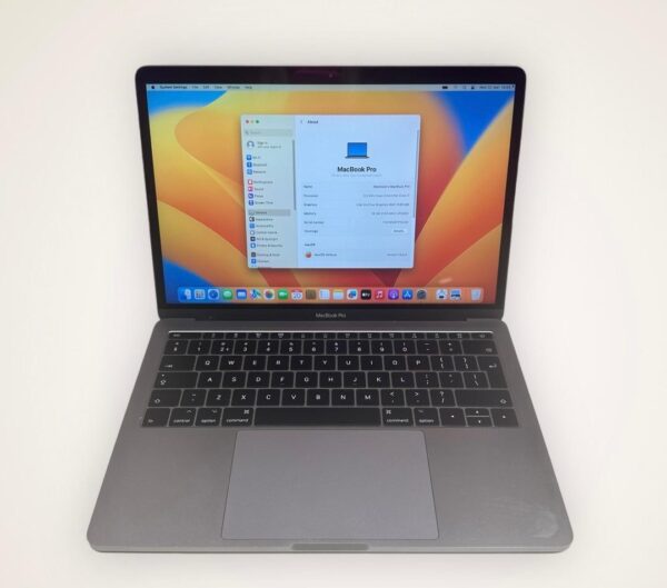 MacBook Pro 13″ 2017 – Core i7/16GB/250GB SSD