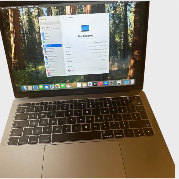 MacBook Pro 13″ 2017 – Core i5/16GB/250GB SSD - Image 3