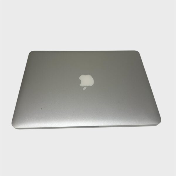 MacBook Pro 13" macOS Sequoia – Core i5/8GB/256GB SSD - Image 3