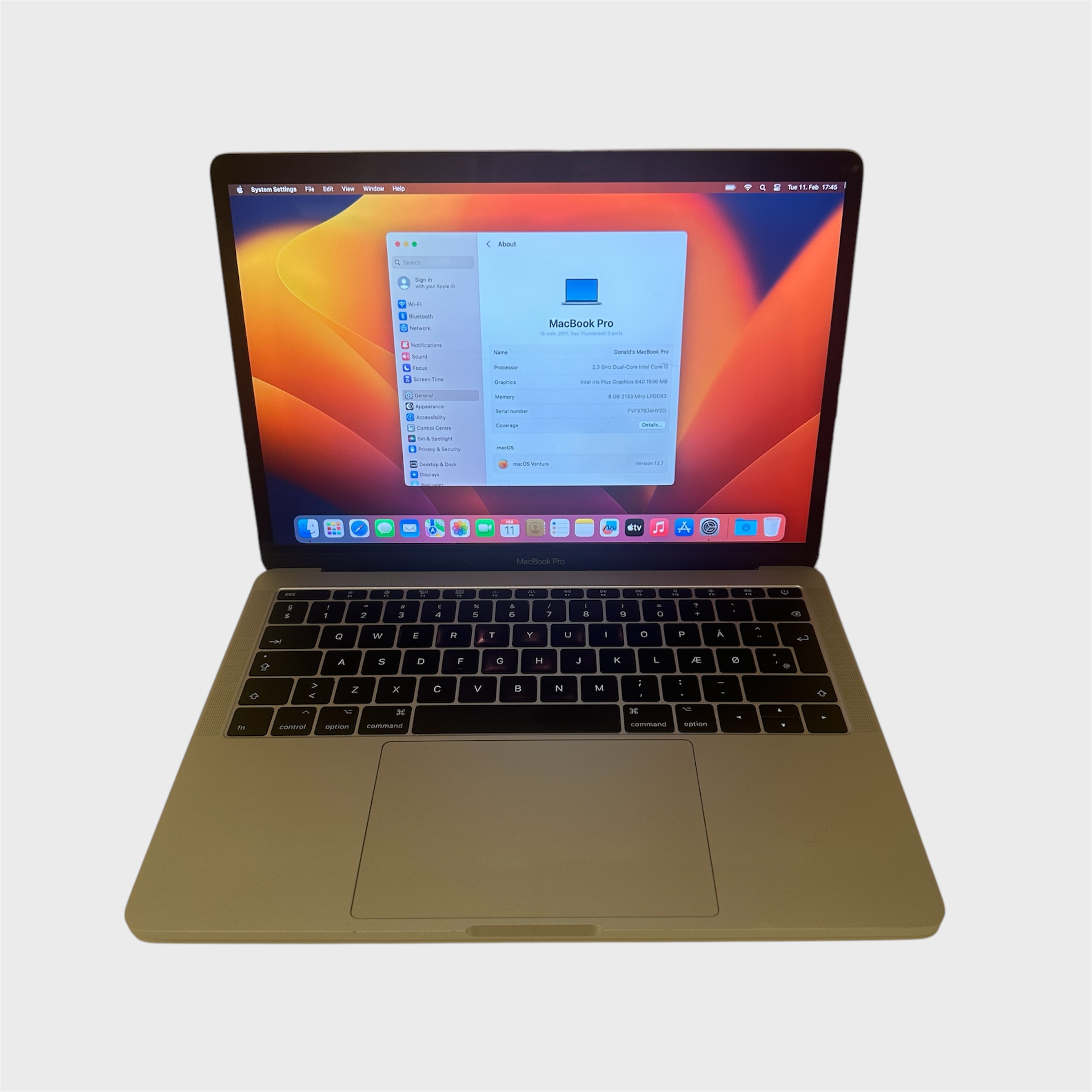 Nimetus: MacBook Pro 13″ 2017 Operatsioonisüsteem: macOS Ventura 13.7 Kõvaketas: 250 GB SSD Protsessor: 2,3 GHz Dual-Core Intel Core i5 Ekraan:  13″ Mälu: 8 GB 