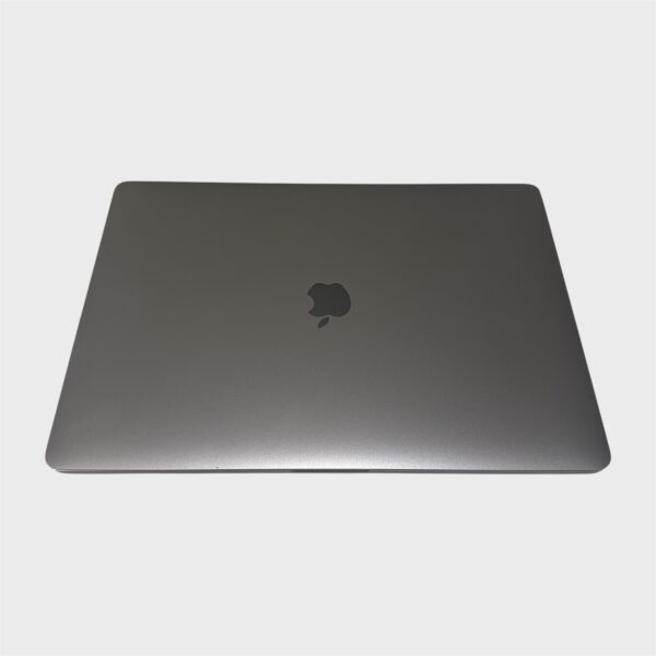 MacBook Pro 15" 2018 – Core i7/16GB/250GB SSD - Image 2