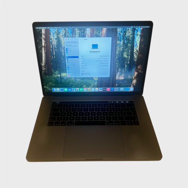 MacBook Pro 15" 2018 – Core i7/16GB/256GB SSD