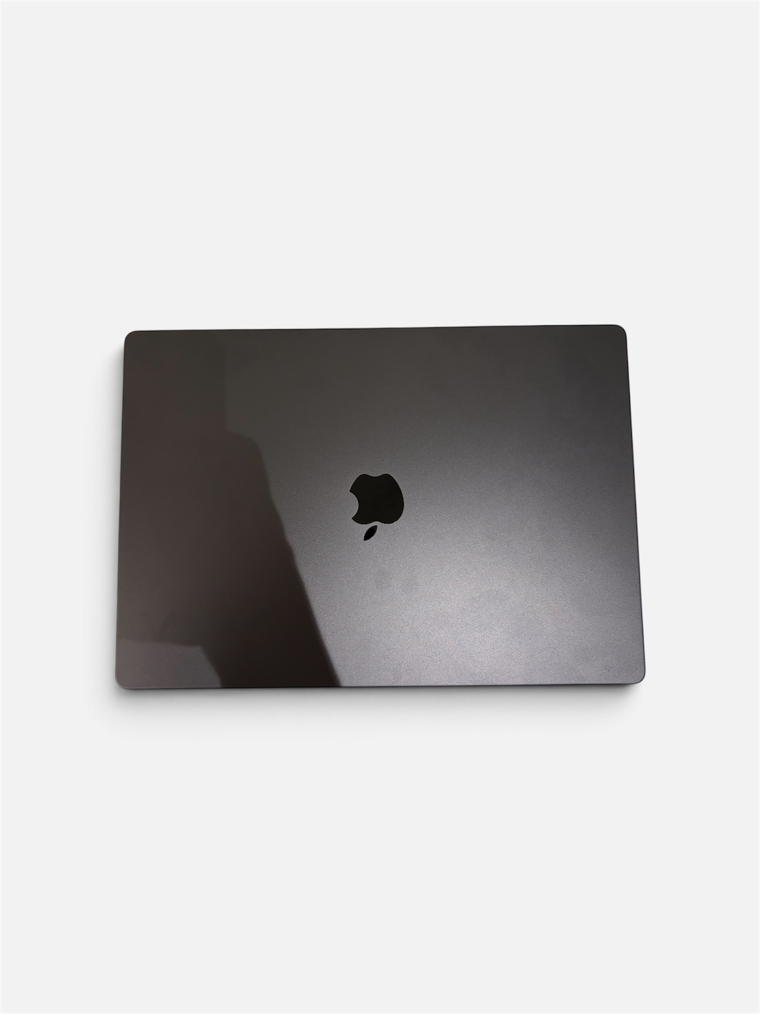 MacBook Pro 16" 2023 – M3Pro/18GB/500GB SSD - Image 4